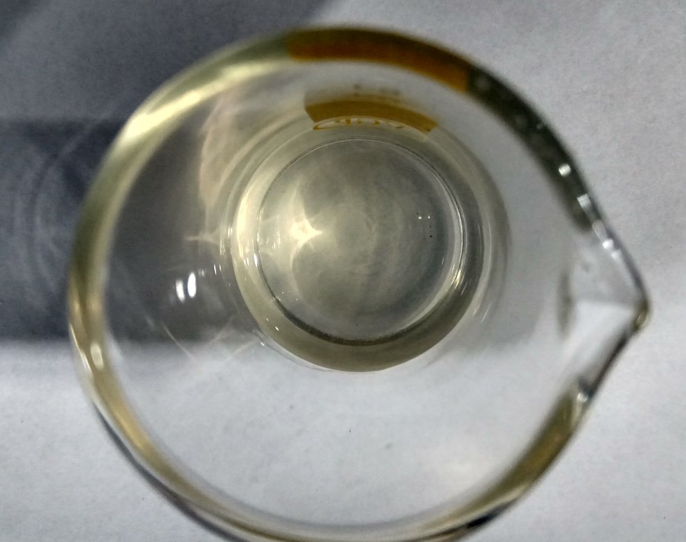 Hydra Add soda solution to the mephedrone solution 2.jpg