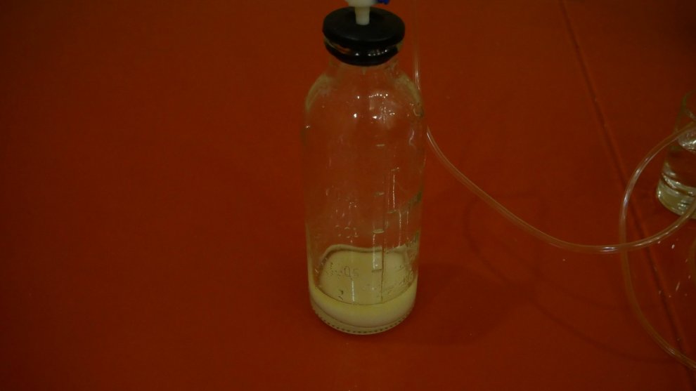 Hydra reagents for surfactant analysis HYDRAULIC ACID 1.jpg