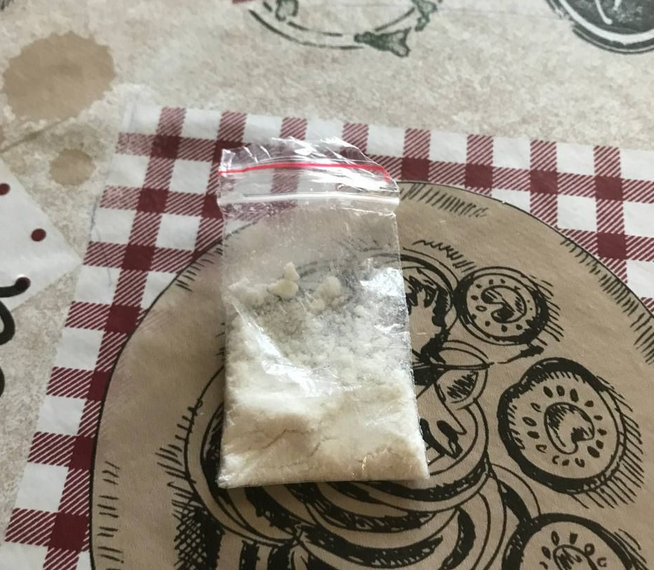 MEGA trip report MEPHEDRON CRYSTAL 3 GR package of crystals.png