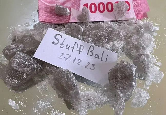 Stuff Bali - MDMA Crystal (European).webp